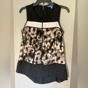 Simply Vera Wang Blouse - Excellent pre-owned condition